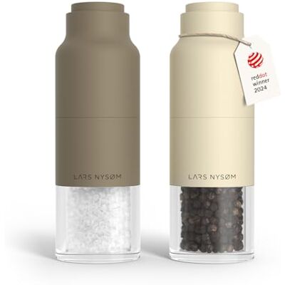 LARS NYSØM Conjunto de moinho de sal e pimenta em aço inoxidável com moinho ajustável I design de garrafa conjunto manual de moinho de especiarias (castanho/bege) LARS NYSØM Conjunto de moinho de sal e pimenta em aço inoxidável com moinho ajustável I design de garrafa conjunto manual de moinho de especiarias (castanho/bege)