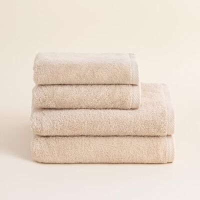 BOHEME Conjunto de 4 toalhas Serenity Natural Inclui 2 (50 x 100 cm) e 2 (70 x 140 cm). 100% algodão penteado. Macios, absorventes, de secagem rápida e laváveis na máquina BOHEME Conjunto de 4 toalhas Serenity Natural Inclui 2 (50 x 100 cm) e 2 (70 x 140 cm). 100% algodão penteado. Macios, absorventes, de secagem rápida e laváveis na máquina