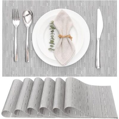 Myir JUN Protetores de mesa individuais conjunto de 6, laváveis toalhas de mesa individuais plásticos de vinil de esteiras, resistentes ao calor antiderrapante, fácil de limpar e impermeável 30 x 43,5 cm (cinzento) Myir JUN Protetores de mesa individuais conjunto de 6, laváveis toalhas de mesa individuais plásticos de vinil de esteiras, resistentes ao calor antiderrapante, fácil de limpar e impermeável 30 x 43,5 cm (cinzento)