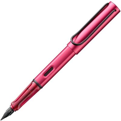 Lamy AL-star D09 Caneta de tinta permanente leve de alumínio em fiery com punho ergonômico e ponta de aço polida, traço fino, inclui cartucho de tinta T 10 azul Lamy AL-star D09 Caneta de tinta permanente leve de alumínio em fiery com punho ergonômico e ponta de aço polida, traço fino, inclui cartucho de tinta T 10 azul