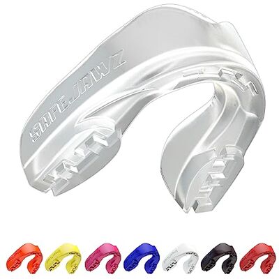 SAFEJAWZ Protetor bucal para adultos e crianças para todos os desportos de contato, incluindo rugby, MMA, artes marciais de kickboxing, judo, hóquei e boxe (Adulto (12+ Anos), Transparente) SAFEJAWZ Protetor bucal para adultos e crianças para todos os desportos de contato, incluindo rugby, MMA, artes marciais de kickboxing, judo, hóquei e boxe (Adulto (12+ Anos), Transparente)