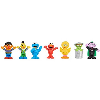 Just Play Conjunto de 6 figuras de amigos vizinhos do bairro Sésamo, estatuetas colecionáveis de 7,6 cm, brinquedos para crianças a partir de 2 anos Just Play Conjunto de 6 figuras de amigos vizinhos do bairro Sésamo, estatuetas colecionáveis de 7,6 cm, brinquedos para crianças a partir de 2 anos