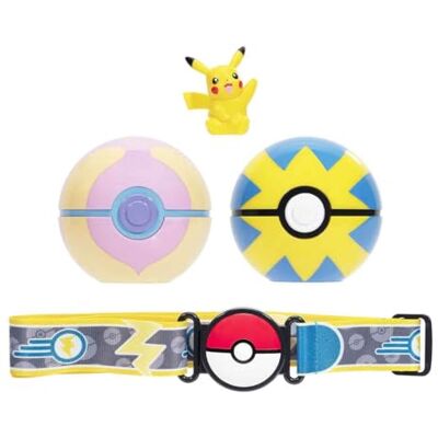 Pokémon O conjunto de cinto Pikachu Clip 'N' Go inclui um cinto temático e uma figura de ação Pikachu de 5 cm com acessórios de bola saudável e bola rápida Pokémon O conjunto de cinto Pikachu Clip 'N' Go inclui um cinto temático e uma figura de ação Pikachu de 5 cm com acessórios de bola saudável e bola rápida