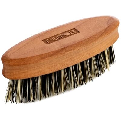 remos professional body care REMOS Escova para barbas com fibra vegetal vegana de madeira de pereira local remos professional body care REMOS Escova para barbas com fibra vegetal vegana de madeira de pereira local