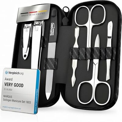 marQus Conjunto de manicure homem e mulher com 7 peças em aço polido fabricado na Alemanha Vencedor de comparativa (melhor relação qualidade-preço) Inclui estojo de couro sintético marQus Conjunto de manicure homem e mulher com 7 peças em aço polido fabricado na Alemanha Vencedor de comparativa (melhor relação qualidade-preço) Inclui estojo de couro sintético