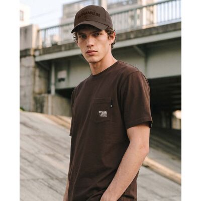 Boné D.Franklin para homem e mulher - Brooklyn Basic Cap Castanho Escuro UNI Boné D.Franklin para homem e mulher - Brooklyn Basic Cap Castanho Escuro UNI