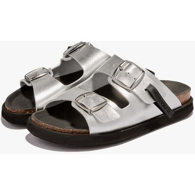 Sandálias de Couro Confortáveis D.Franklin - Chinelos D.Franklin – Vibe Sandals Buckle Met Silver - Feitas em Espanha Sandálias de Couro Confortáveis D.Franklin - Chinelos D.Franklin – Vibe Sandals Buckle Met Silver - Feitas em Espanha