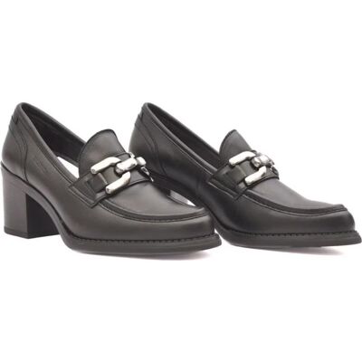 BAERCHI Mocasines De Mujer Megan 40181 Con Tacón Y Detalle Metálico Negro Talla 40 BAERCHI Mocasines De Mujer Megan 40181 Con Tacón Y Detalle Metálico Negro Talla 40
