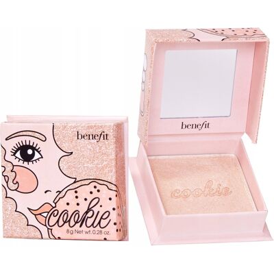 Benefit Iluminator Perla Aurie - Pudră Mătăsoasă 8g Benefit Iluminator Perla Aurie - Pudră Mătăsoasă 8g