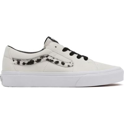 Vans Soft Suede SK8-Low White Femei - Adidași Vans - Alb - VN0A4UUKB7R-4 - Size: 4 Alb 4 female Vans Soft Suede SK8-Low White Femei - Adidași Vans - Alb - VN0A4UUKB7R-4 - Size: 4 Alb 4 female