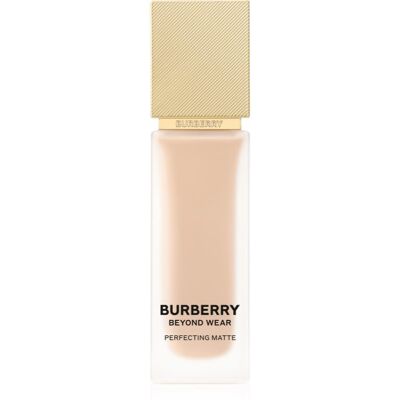 Burberry Beyond Wear Perfecting Matte Foundation machiaj lichid cu un finisaj mat culoare 30 LIGHT COOL 30 ml Burberry Beyond Wear Perfecting Matte Foundation machiaj lichid cu un finisaj mat culoare 30 LIGHT COOL 30 ml