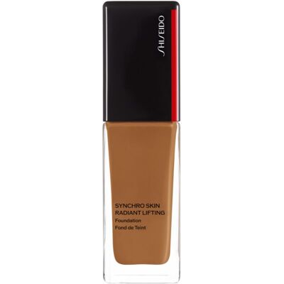 Fond de ten luminos și ferm de la Shiseido Synchro Skin Radiant Lifting - SPF30, Amber, 30ml Fond de ten luminos și ferm de la Shiseido Synchro Skin Radiant Lifting - SPF30, Amber, 30ml