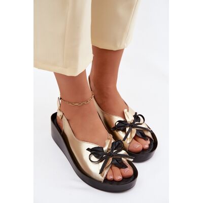 Sandale de damă din piele S. BARSKI cu decorațiuni negru 37 female Sandale de damă din piele S. BARSKI cu decorațiuni negru 37 female