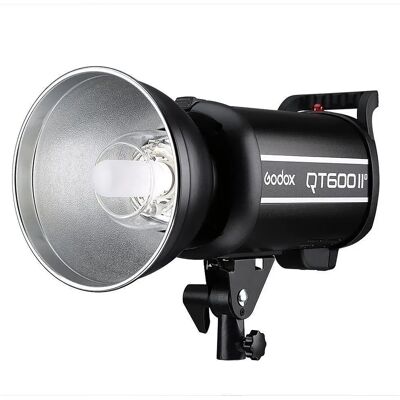 GODOX QT600II-M manual Bliț de studio 600Ws HSS GODOX QT600II-M manual Bliț de studio 600Ws HSS