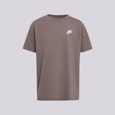 Nike Tricou K Nsw Tee Emb Futura Lbr Boy 158-170;147-158;137-147;128-137 Nike Tricou K Nsw Tee Emb Futura Lbr Boy 158-170;147-158;137-147;128-137