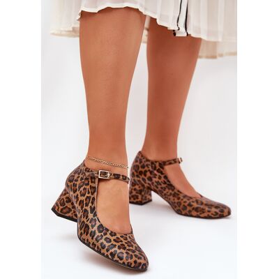 Pantofi Cu Toc Din Piele În Model De Leopard Laura Messi 2936 Maro 39 Pantofi Cu Toc Din Piele În Model De Leopard Laura Messi 2936 Maro 39
