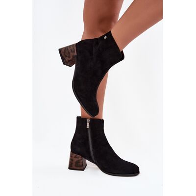 Botine din piele piele întoarsă pentru femei cu toc Maciejka K7202-01 Negru 40 Botine din piele piele întoarsă pentru femei cu toc Maciejka K7202-01 Negru 40