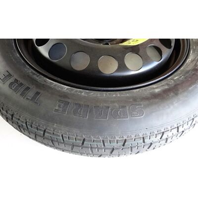 Set - Roată de rezervă SUZUKI VITARA R16 5x114,3x60,1 + cheie pentru roti + cric + husă pentru cric Set - Roată de rezervă SUZUKI VITARA R16 5x114,3x60,1 + cheie pentru roti + cric + husă pentru cric
