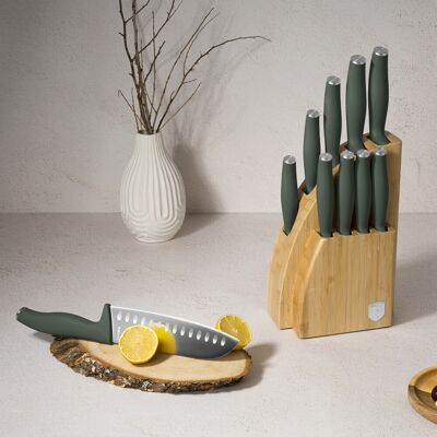 Set 9 cutite cu suport Berlinger Haus, Matte Green, inox/bambus, verde mat/natur Set 9 cutite cu suport Berlinger Haus, Matte Green, inox/bambus, verde mat/natur