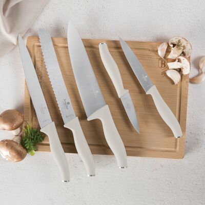Set 5 cutite cu tocator Berlinger Haus, Sahara, inox/bambus, crem mat/natur Set 5 cutite cu tocator Berlinger Haus, Sahara, inox/bambus, crem mat/natur