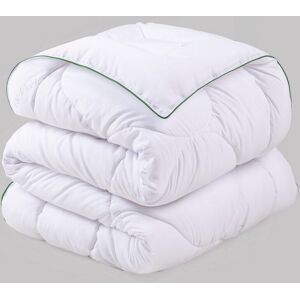 Pilota matlasata Single, 155x215 cm, 100% poliester, 300 gr/mp, Cotton Box, Aloe Vera, alb Pilota matlasata Single, 155x215 cm, 100% poliester, 300 gr/mp, Cotton Box, Aloe Vera, alb