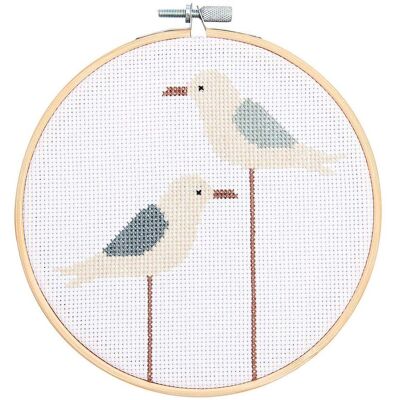 Rico Design Set pentru broderie decorațiuni cu pescăruși - 1 ansamblu Rico Design Set pentru broderie decorațiuni cu pescăruși - 1 ansamblu