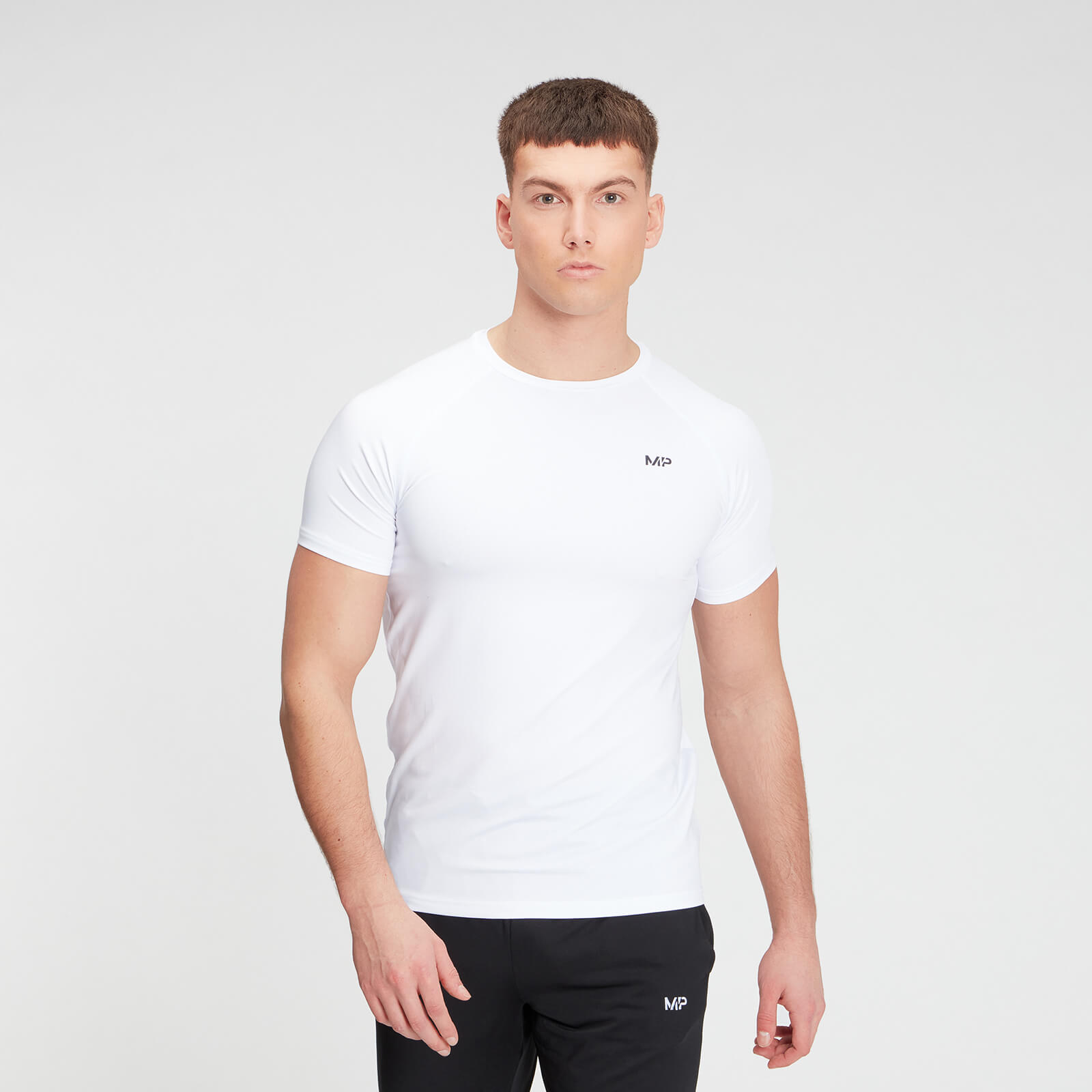 Myprotein MP Essentials Training T-Shirt för män – Vit - XL Myprotein MP Essentials Training T-Shirt för män – Vit - XL
