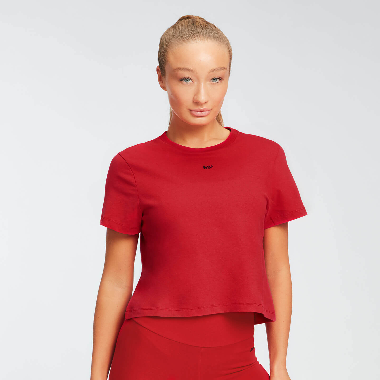 Myprotein MP Essentials Crop T-Shirt för kvinnor – Röd - S Myprotein MP Essentials Crop T-Shirt för kvinnor – Röd - S