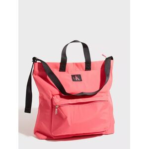 Calvin Klein - Axelremsväskor - Pink - City Nylon TOTE40 - Väskor - Shoulder bags Onesize Pink female