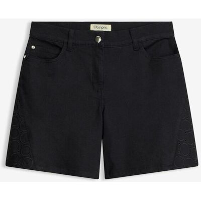 bonprix Shorts med hålbroderi bonprix Shorts med hålbroderi