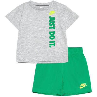 Nike Sportswear Short Set 80/86 STADIUM GREEN 80/86 Nike Sportswear Short Set 80/86 STADIUM GREEN 80/86