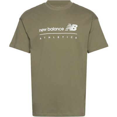 New Balance Linear Graphic T-Shirt XXL DARK OLIVINE XXL New Balance Linear Graphic T-Shirt XXL DARK OLIVINE XXL