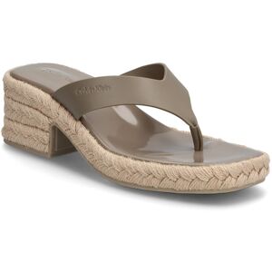 Calvin Block Heel Espa 50 Thong Lth 38 DESERT TAUPE 38 Calvin Block Heel Espa 50 Thong Lth 38 DESERT TAUPE 38