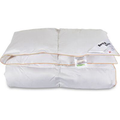 Borg Living Dubbeltäcke 240x220 cm - Helårsdun Borg Living Dubbeltäcke 240x220 cm - Helårsdun
