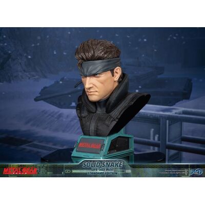 First4Figures Metal Gear Solid (Solid Snake Life-Size Bust) RESIN Statue First4Figures Metal Gear Solid (Solid Snake Life-Size Bust) RESIN Statue