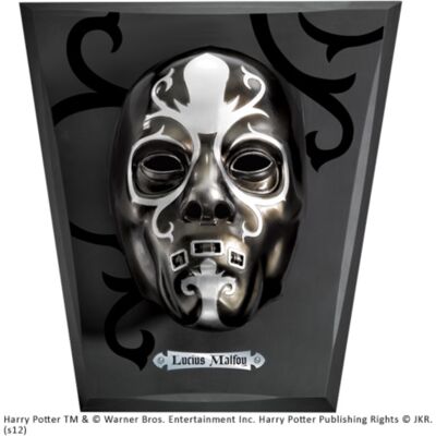 Harry Potter: Lucius Malfoys Mask With Wall Display Harry Potter: Lucius Malfoys Mask With Wall Display