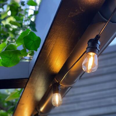 LightsOn: Cosy Startpaket 5m Partyslinga inkl. kabel och transformator 3W IP44 LightsOn: Cosy Startpaket 5m Partyslinga inkl. kabel och transformator 3W IP44
