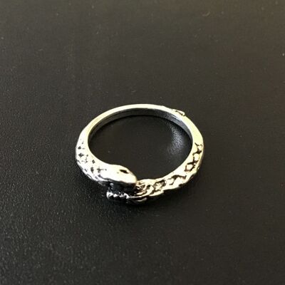 Ring I Metall: Ormhuvuden (Öppen) Rockwear Co... Ring I Metall: Ormhuvuden (Öppen) Rockwear Co...