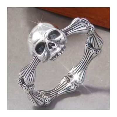Ring I Metall: Dödskalle "Rockwear Collection" Ring I Metall: Dödskalle "Rockwear Collection"