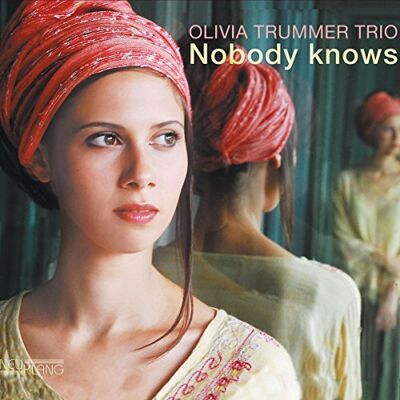 Trummer Olivia: Nobody Knows Trummer Olivia: Nobody Knows
