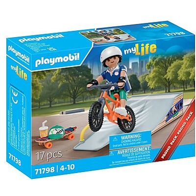 PLAYMOBIL - My life: Skateboarder with Ramp PLAYMOBIL - My life: Skateboarder with Ramp