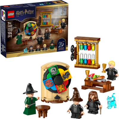 LEGO - Harry Potter TM - Hogwarts¿ Castle: Sorting Hat¿ Ceremony LEGO - Harry Potter TM - Hogwarts¿ Castle: Sorting Hat¿ Ceremony