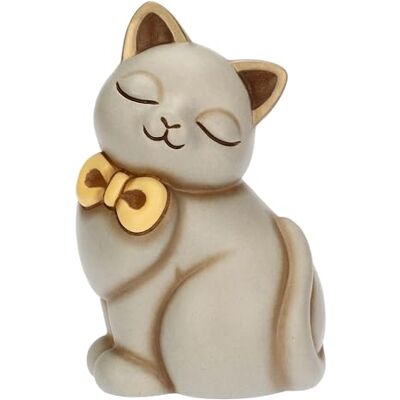 THUN Momi katt med rosett, medium, keramik, kollektion annan nyhet 2025, 7,5 x 6,7 x 11,4 cm THUN Momi katt med rosett, medium, keramik, kollektion annan nyhet 2025, 7,5 x 6,7 x 11,4 cm