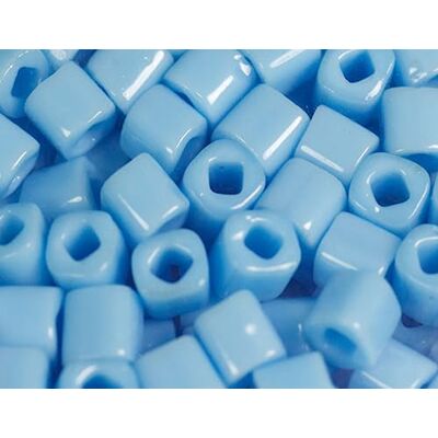 Toho Japanska pärlor ogenomskinlig kub cyan 4mm. 100gr. Toho Japanska pärlor ogenomskinlig kub cyan 4mm. 100gr.