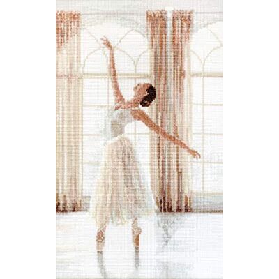 LUCAS Korsstygnssats Ballerina LETI 906 LUCAS Korsstygnssats Ballerina LETI 906