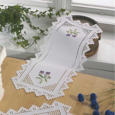 Permin Hardanger bordslöpare broderiförpackning Hardanger räkningsmönster Permin Hardanger bordslöpare broderiförpackning Hardanger räkningsmönster