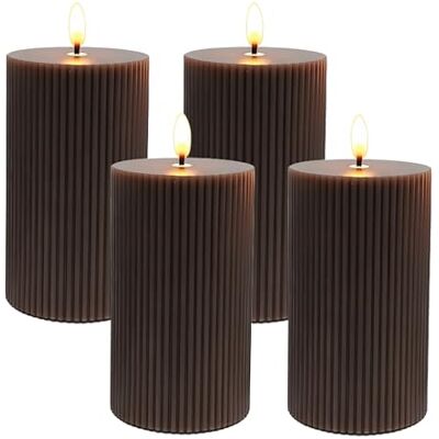 Relaxdays LED-ljus flimrande flammor, äkta vax, räfflad, set om 4, H13 x Ø7,5 cm, kaffefärg Relaxdays LED-ljus flimrande flammor, äkta vax, räfflad, set om 4, H13 x Ø7,5 cm, kaffefärg