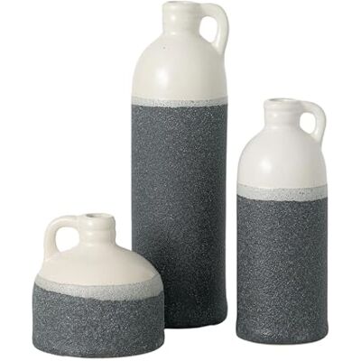 Sullivans Modern bondgård tvåtonad svart och vit liten keramisk kanna uppsättning av tre (3), 10 cm, 19 cm och 25 cm hög, fuskblommiga kannor, sliten dekoration (CM2945) Sullivans Modern bondgård tvåtonad svart och vit liten keramisk kanna uppsättning av tre (3), 10 cm, 19 cm och 25 cm hög, fuskblommiga kannor, sliten dekoration (CM2945)