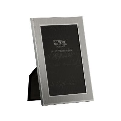 Shudehill Giftware Shudehill 3 tum x 5 tum vanlig satin silver klassisk fotoram present present 24135, metall, storlek 12,7 x 3,5 tum Shudehill Giftware Shudehill 3 tum x 5 tum vanlig satin silver klassisk fotoram present present 24135, metall, storlek 12,7 x 3,5 tum