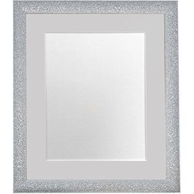 FRAMES BY POST Ramar av post Glitz silver fotoram med ljusgrå montering 30 x 30 cm bildstorlek 25 x 25 cm plastglas FRAMES BY POST Ramar av post Glitz silver fotoram med ljusgrå montering 30 x 30 cm bildstorlek 25 x 25 cm plastglas